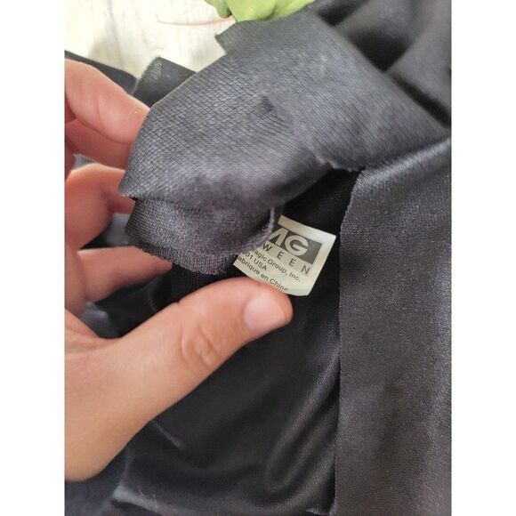 Paper magic 2006 Mini hanging green zombie prop Halloween decor - Picture 4 of 8